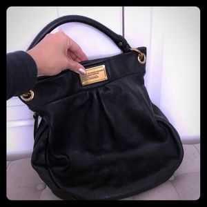 Marc Jacobs Classic Q Hillier Hobo Bag in Black